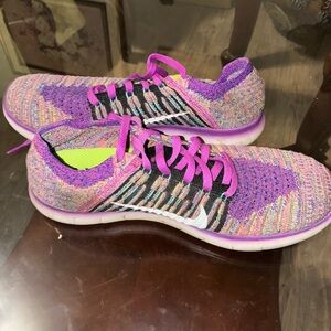 Nike Free - Purple and Pink Sneakers Lightweight Performance Design - 8